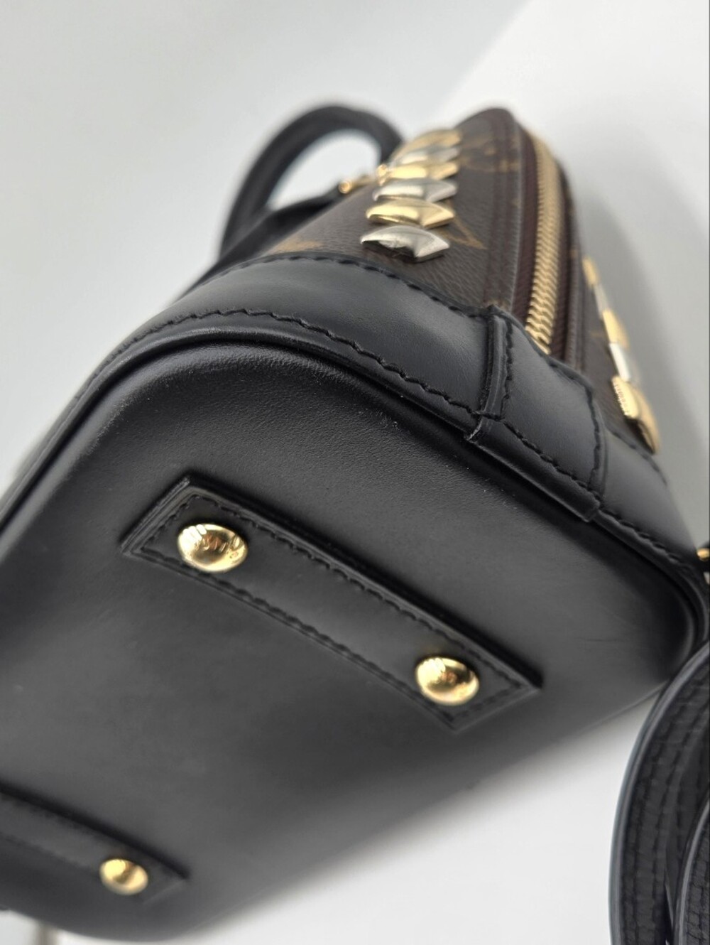 Louis Vuitton Limited Edition Monogram Macassar Canvas Studded Alma - COA incl - Picture 9 of 14